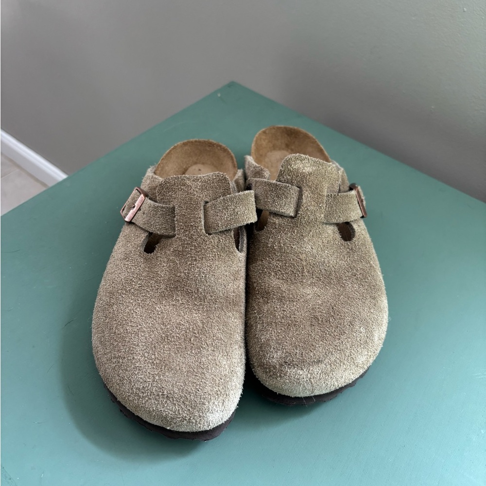 Women’s Birkenstock Boston Clog, Soft Suede Footbed in Taupe